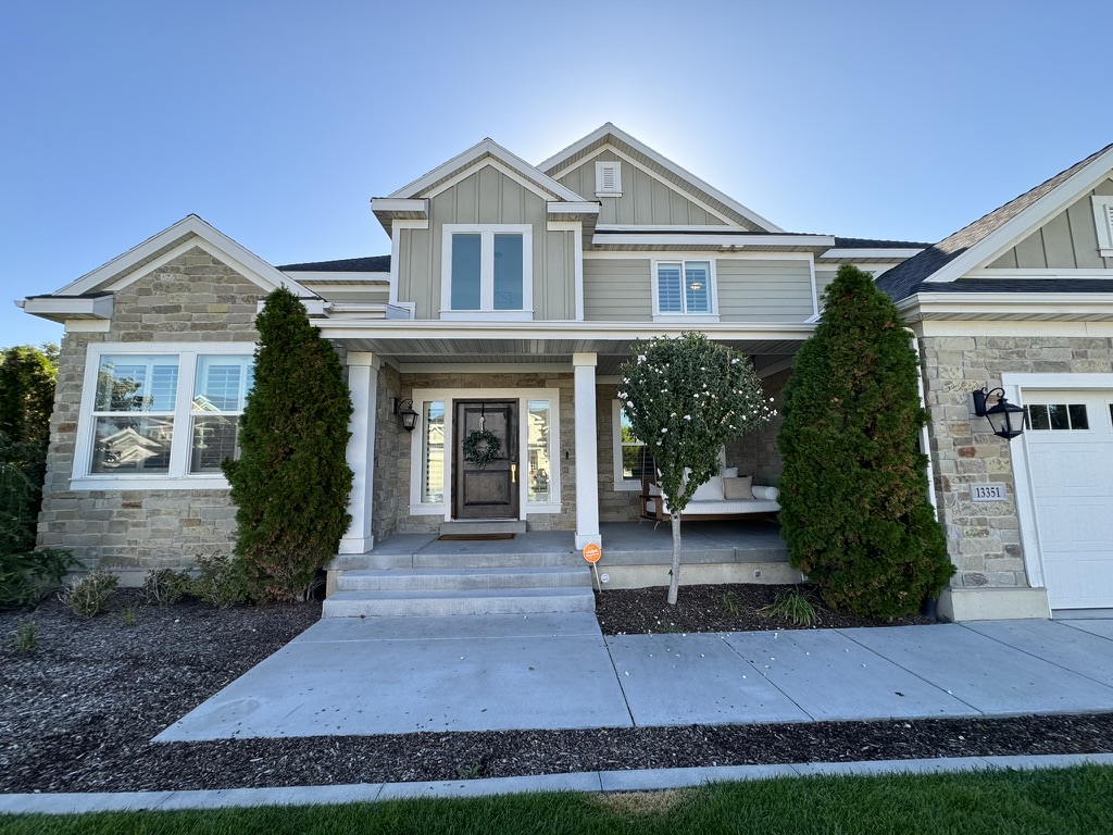 Exterior of the Corner Canyon Home before the remodel